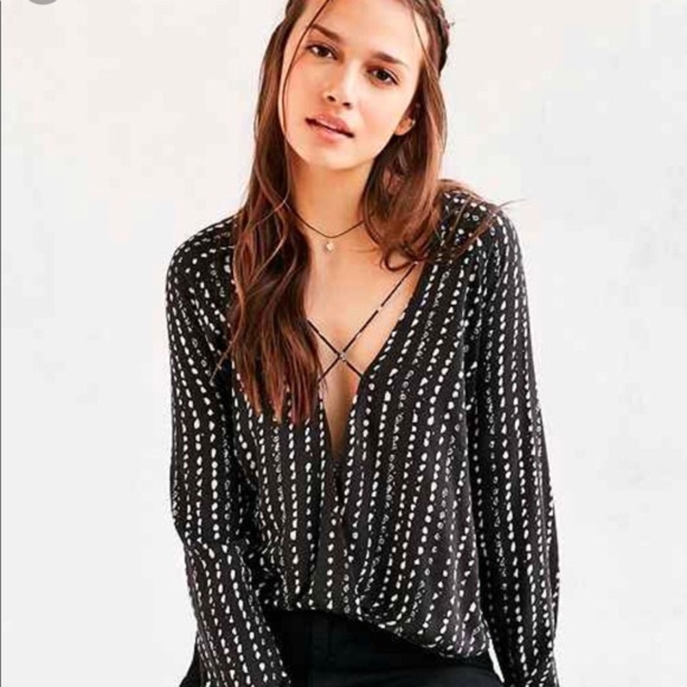 Silence + Noise | Criss Cross Long-sleeve Top